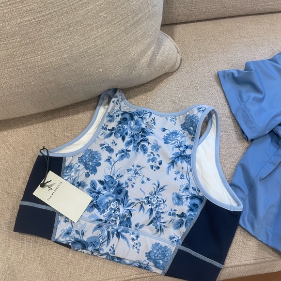 Tuckernuck Other - Tuckernuck Blue Bouquet Sports Bra